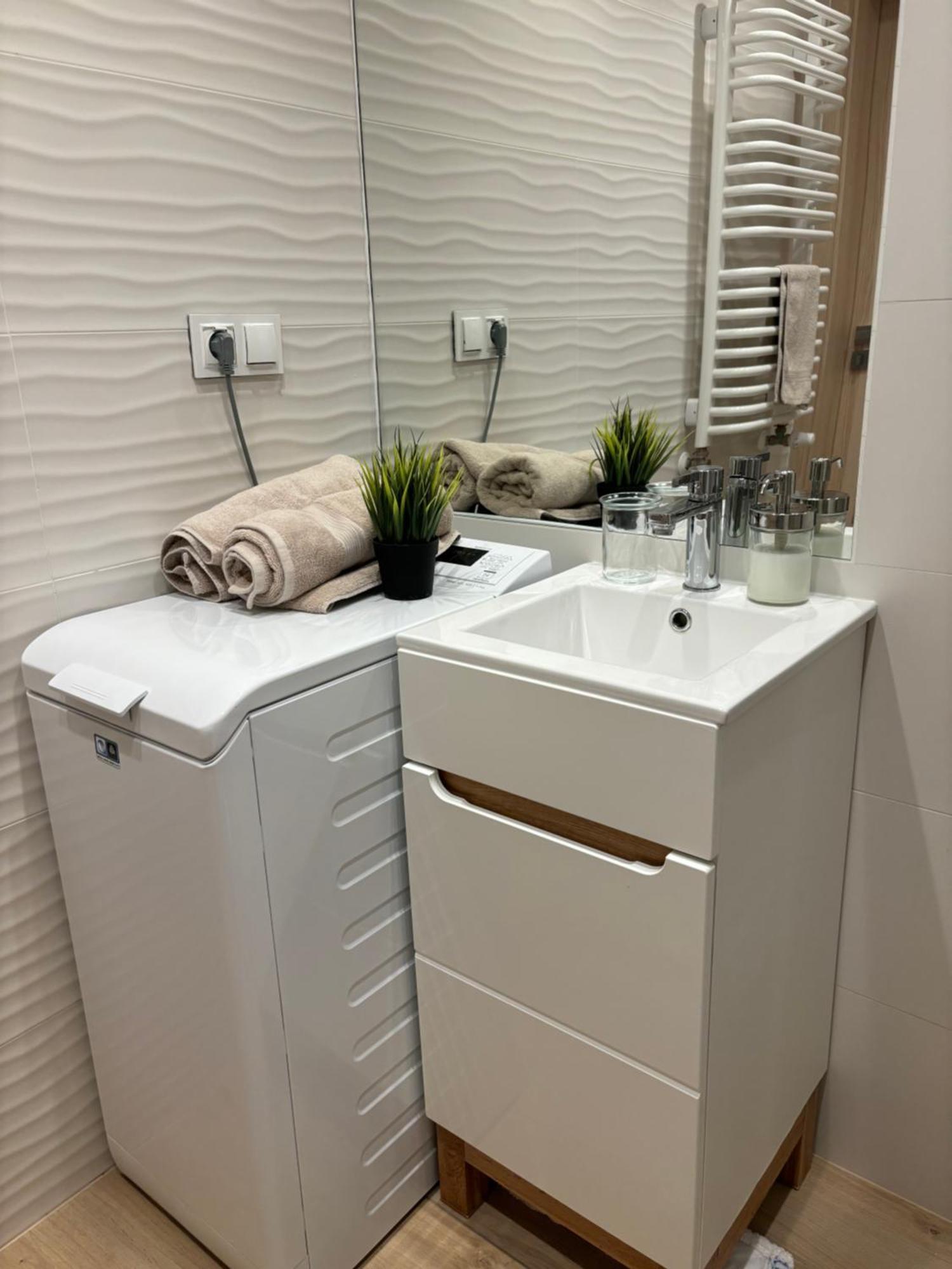Chopin Park Lux Apartment, Self Check-In 24H, Free Parking, Air-Conditioning พอซนาน ห้อง รูปภาพ
